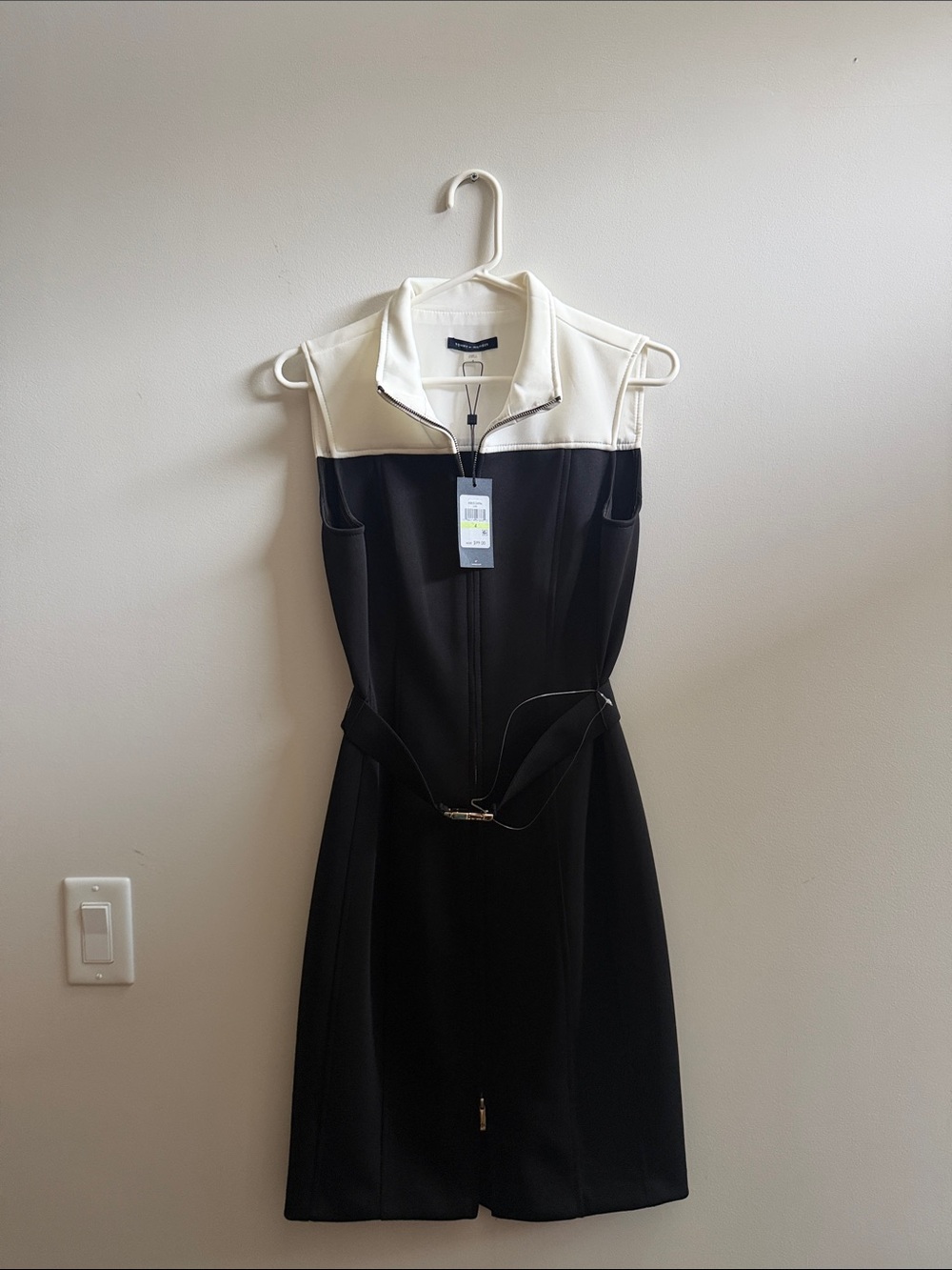 Tommy Hilfiger Sleeveless Colorblock Zip Dress - Black & Cream